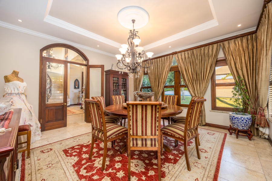 6 Bedroom Property for Sale in Klein Zevenwacht Western Cape